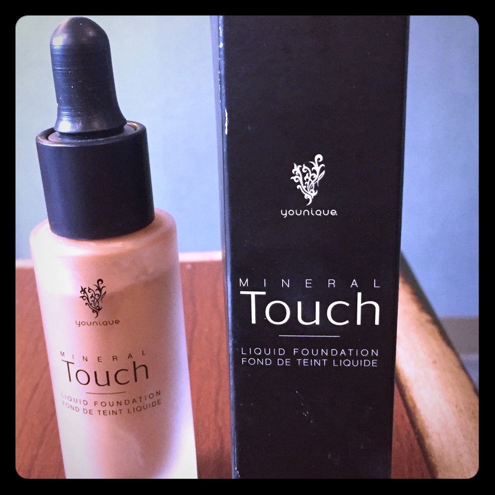 Younique liquid foundation shade chiffon
